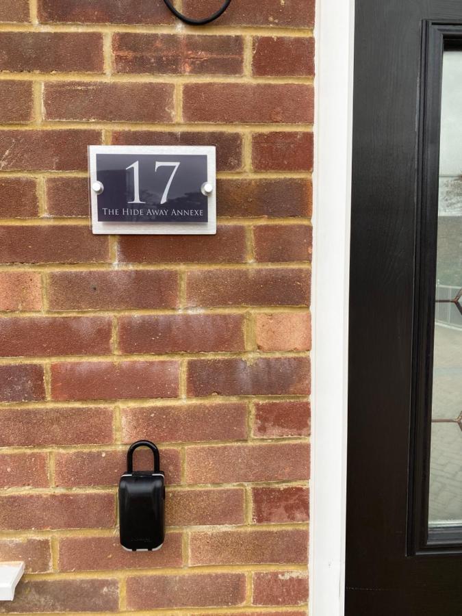 One Bedroom Apartment, Driveway, Bracknell Centre Exteriér fotografie